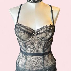 Black lace sheer corset cami 🖤 Delicate floral lace bustier top